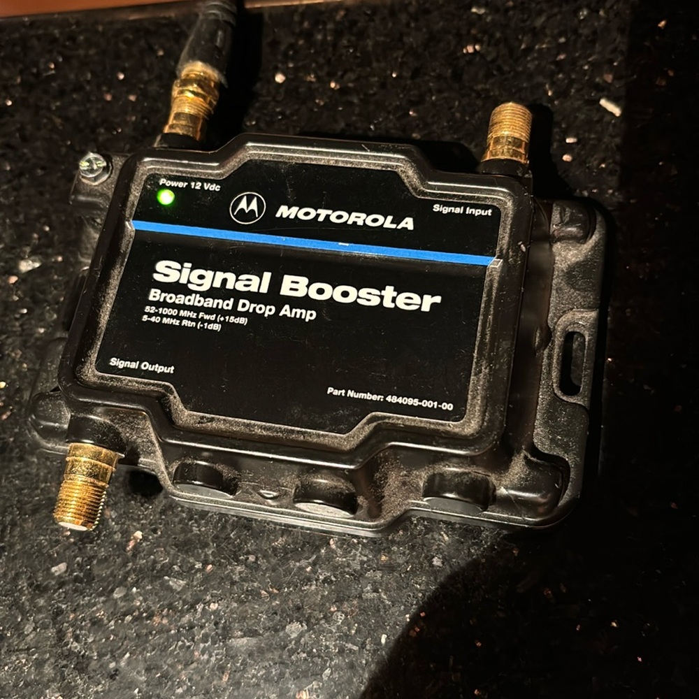 Motorola Signal Booster Model 484095-001-00